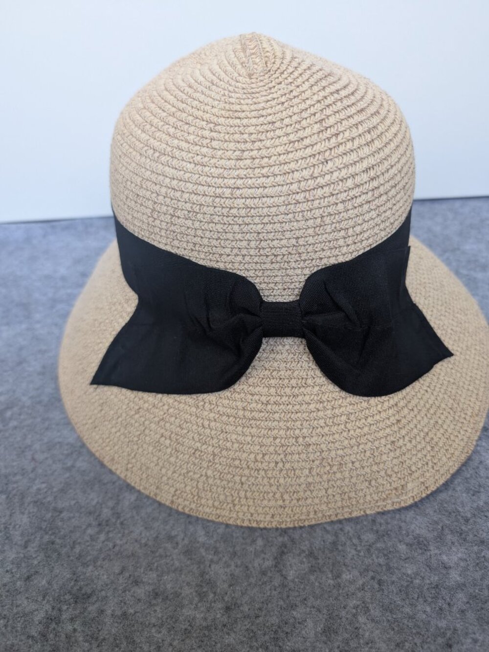 Foldable Floppy Sun Hat With Black Band and Ribbon